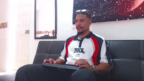 Wesley Rogger online show from 11.01.25