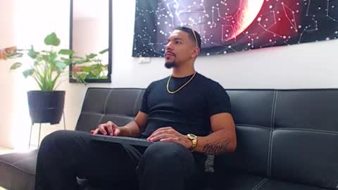 Wesley Rogger online show from 12.19.25