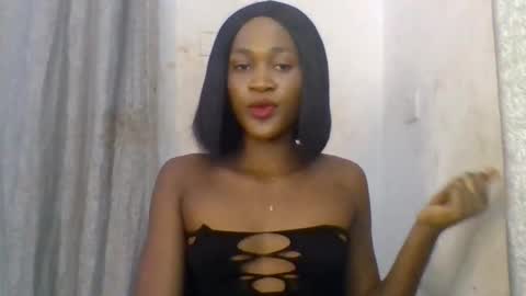 Snapshot of wet_ebonygirl9 chatting on 10.16.25 Wet ebonygirl9 online show from 10.16.25