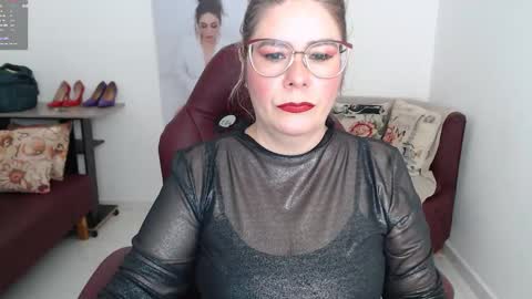 Snapshot of wet_liss chatting on 01.07.26 Diva online show from 01.07.26