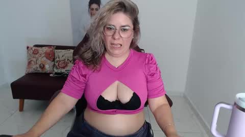 Snapshot of wet_liss chatting on 01.10.26 Diva online show from 01.10.26