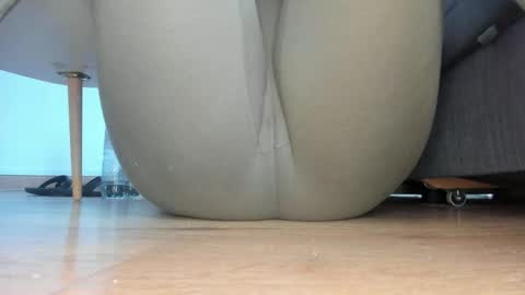 wet_pants2022 online show from 06.09.26