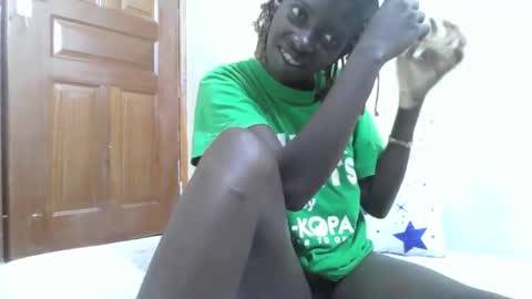 Snapshot of wet_pussy2025 chatting on 12.23.25 wet_pussy2025 online show from 12.23.25