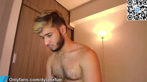 Mia and Dylan online show from 09.22.25