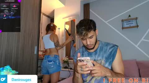 Mia and Dylan online show from 12.05.25