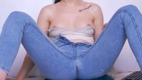 Beatrice Moan from LovenseWet from Tip MenuOpen for Private online show from 03.08.26