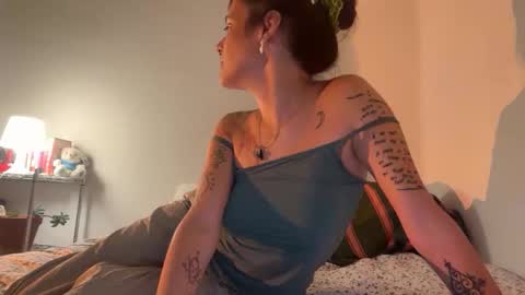 Sweet but .... online show from 05.21.26
