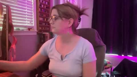 Snapshot of wetrainbows chatting on 02.09.26 WetRainbows online show from 02.09.26