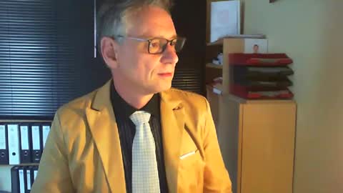 Franz online show from 02.19.25