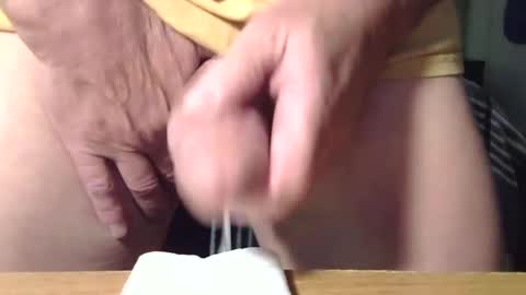 Snapshot of what893 chatting on 01.06.25 what893 online show from 01.06.25