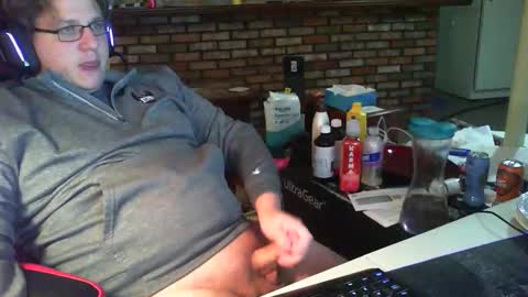 Snapshot of whateverdude555 chatting on 12.04.25 whateverdude555 online show from 12.04.25