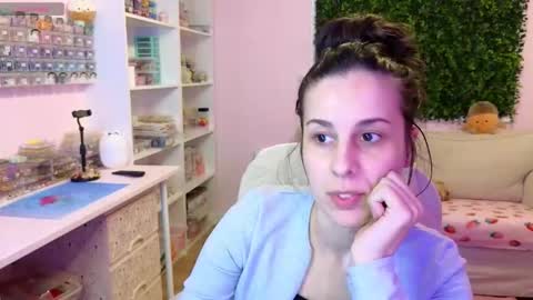 Victoria Maria online show from 10.07.25