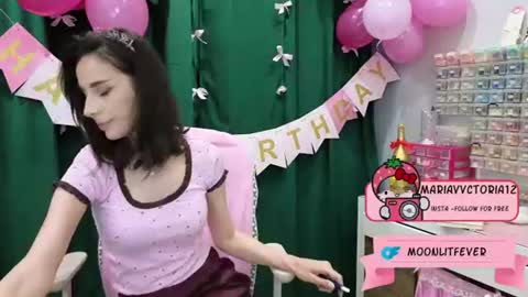 Victoria Maria online show from 07.12.26
