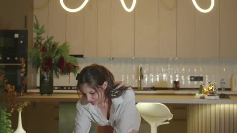 Naomi online show from 12.16.25