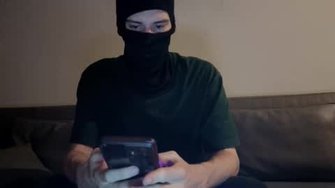 whispero_o online show from 10.26.25