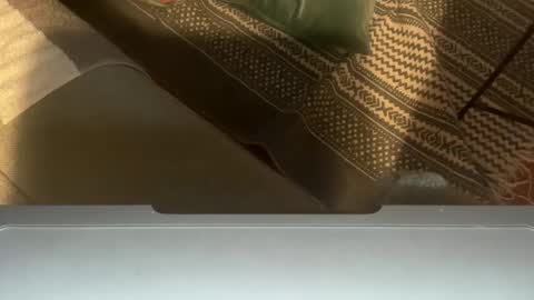 Snapshot of white_bubble chatting on 03.21.26 white_bubble online show from 03.21.26