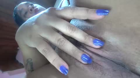 Snapshot of white_sexy_ chatting on 02.10.25 white_sexy_ online show from 02.10.25