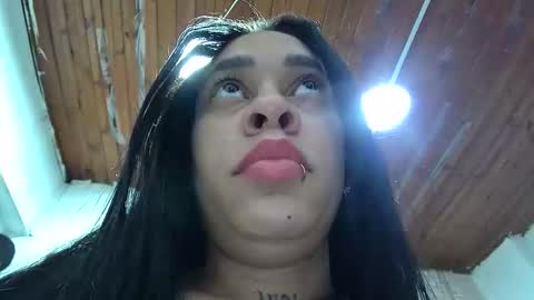 Snapshot of white_sexy_ chatting on 11.06.25 white_sexy_ online show from 11.06.25