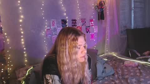Melania and Mikey online show from 05.02.26