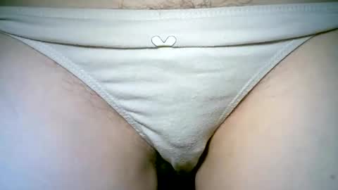 Snapshot of whiteapsara chatting on 03.09.25 Love online show from 03.09.25