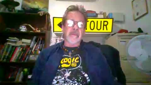 whiteboomer online show from 04.08.26