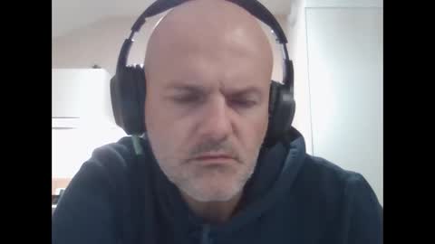 Snapshot of whiteeaglesrb chatting on 10.04.25 whiteeaglesrb online show from 10.04.25