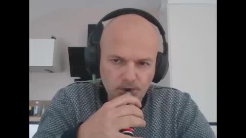 Snapshot of whiteeaglesrb chatting on 10.11.25 whiteeaglesrb online show from 10.11.25