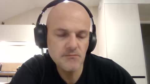 Snapshot of whiteeaglesrb chatting on 10.23.25 whiteeaglesrb online show from 10.23.25