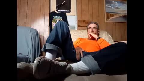 Snapshot of whitelion67 chatting on 10.29.25 whitelion67 online show from 10.29.25