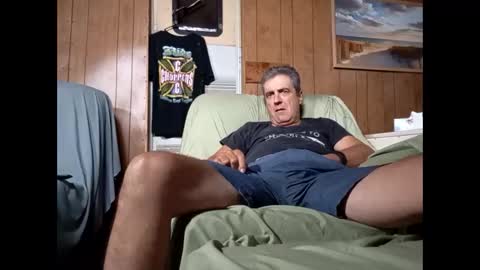 Snapshot of whitelion67 chatting on 12.04.25 whitelion67 online show from 12.04.25