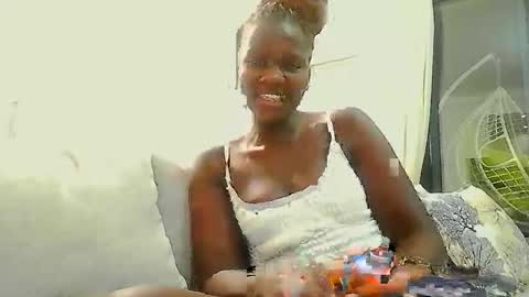 Snapshot of whitenightandqueen chatting on 04.03.26 whitenightandqueen online show from 04.03.26