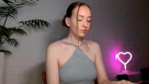 Snapshot of whiteprincessluna chatting on 06.26.26 You wont find me here on Saturdays and Sundays online show from 06.26.26
