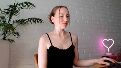 Snapshot of whiteprincessluna chatting on 07.16.26 You wont find me here on Saturdays and Sundays online show from 07.16.26