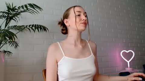 Snapshot of whiteprincessluna chatting on 08.03.26 You wont find me here on Saturdays and Sundays online show from 08.03.26