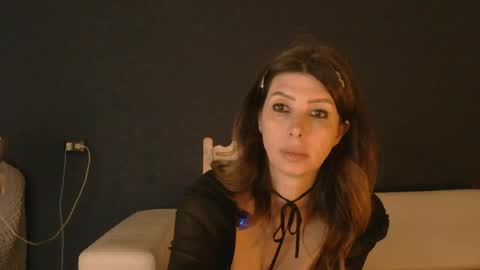 White Queen online show from 05.17.26