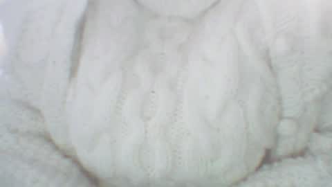 Snapshot of whitesweater chatting on 03.06.25 whitesweater online show from 03.06.25