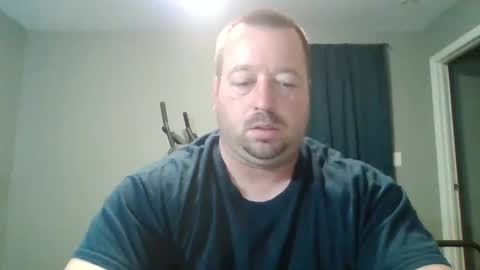 Snapshot of whitewolf850212 chatting on 12.11.24 white wolf jeremy online show from 12.11.24