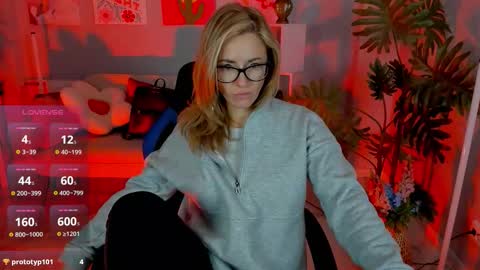 whitneypunnch online show from 12.03.25