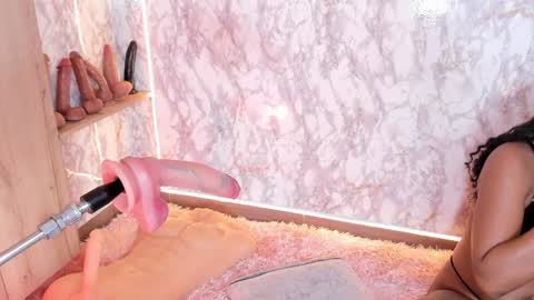 whitneyyfox online show from 01.15.25