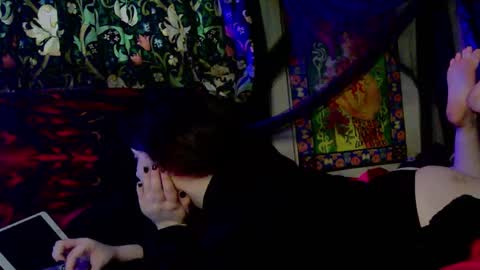 whoisnoxx online show from 12.04.25