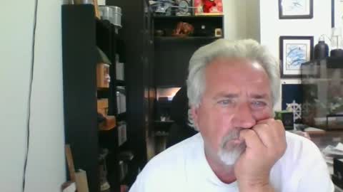 Snapshot of whs4fem chatting on 10.10.25 whs4fem online show from 10.10.25