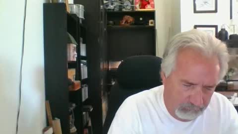 Snapshot of whs4fem chatting on 10.26.25 whs4fem online show from 10.26.25