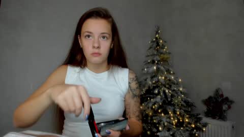 Snapshot of why_again_me chatting on 12.25.24 Veronica online show from 12.25.24