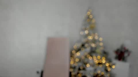 Snapshot of why_again_me chatting on 12.26.24 Veronica online show from 12.26.24