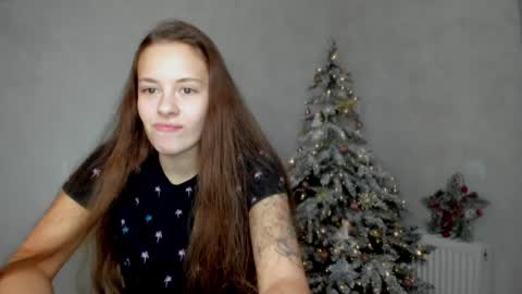 Snapshot of why_again_me chatting on 12.27.24 Veronica online show from 12.27.24