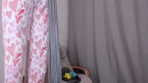 Snapshot of why_again_me chatting on 02.13.25 Veronica online show from 02.13.25