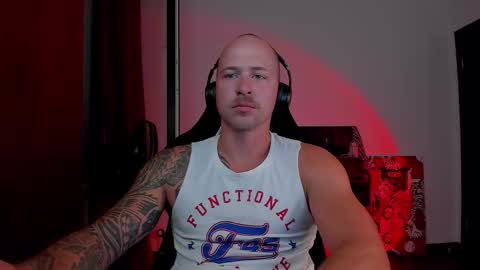 Snapshot of why_you_so_serious chatting on 09.11.25 VI online show from 09.11.25