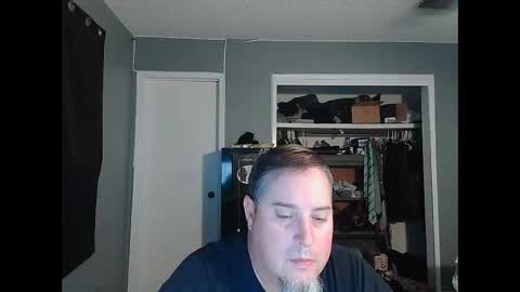 Snapshot of whydoidothis77 chatting on 10.28.25 whydoidothis77 online show from 10.28.25