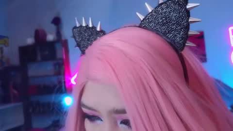 Snapshot of wickedxqueen chatting on 12.14.24 Laura online show from 12.14.24