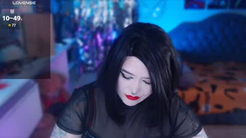 Snapshot of wickedxqueen chatting on 01.25.25 Laura online show from 01.25.25